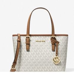  Michael Kors Crossbody Bag