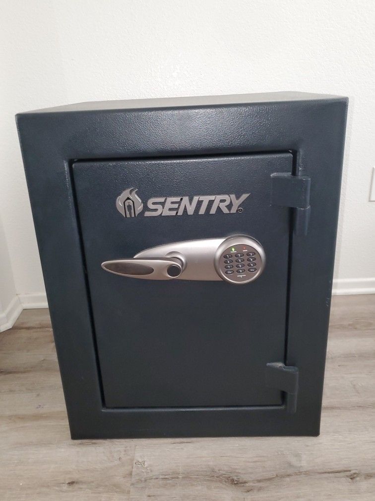 Sentry Safe TC8331 AKA T8-331 Gun Safe