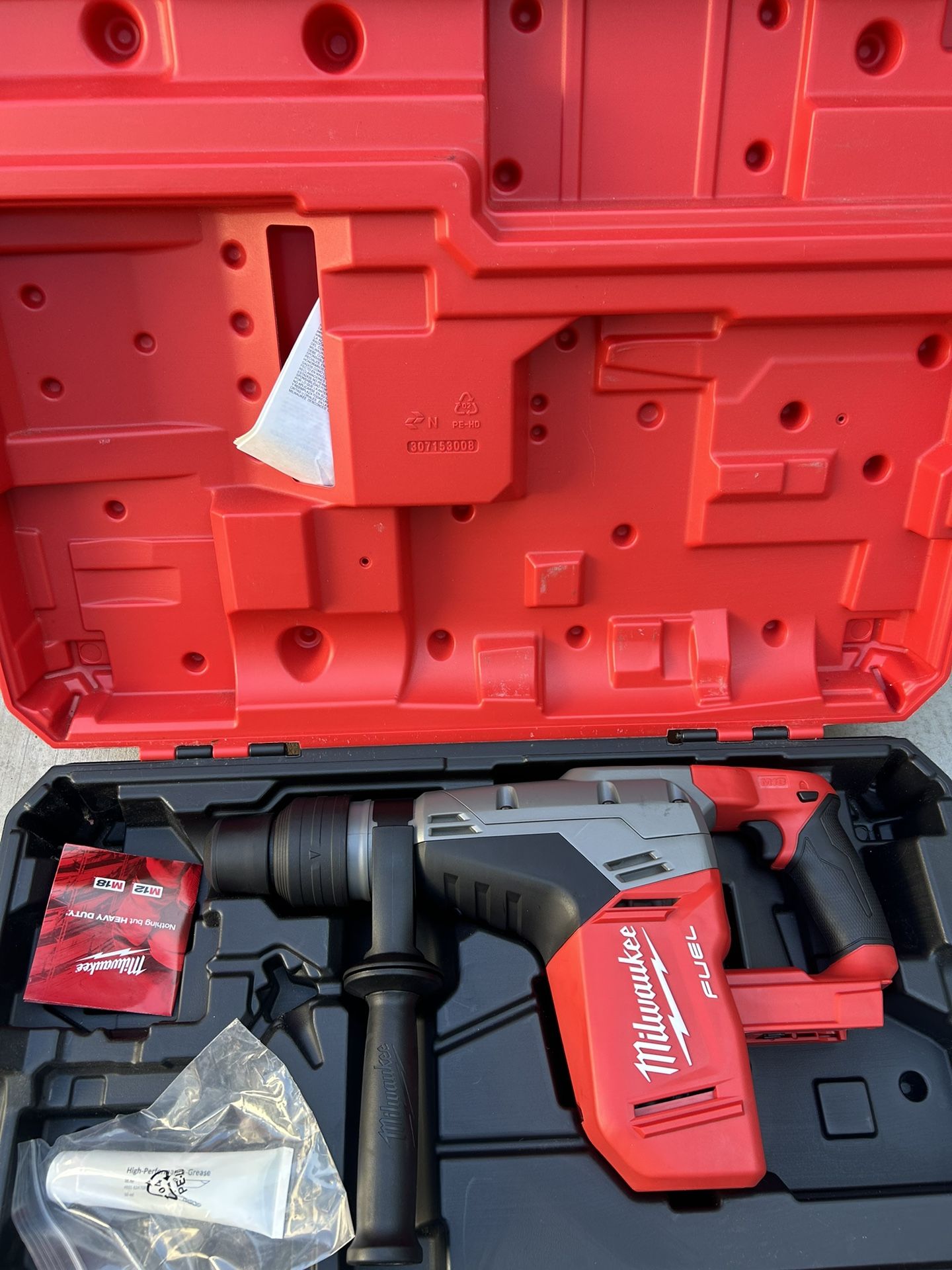 Milwaukee M18 FUEL 18V Lithium-lon Brushless Cordless 1-9/16 in. SDS-Max Rotary Hammer (Tool-only