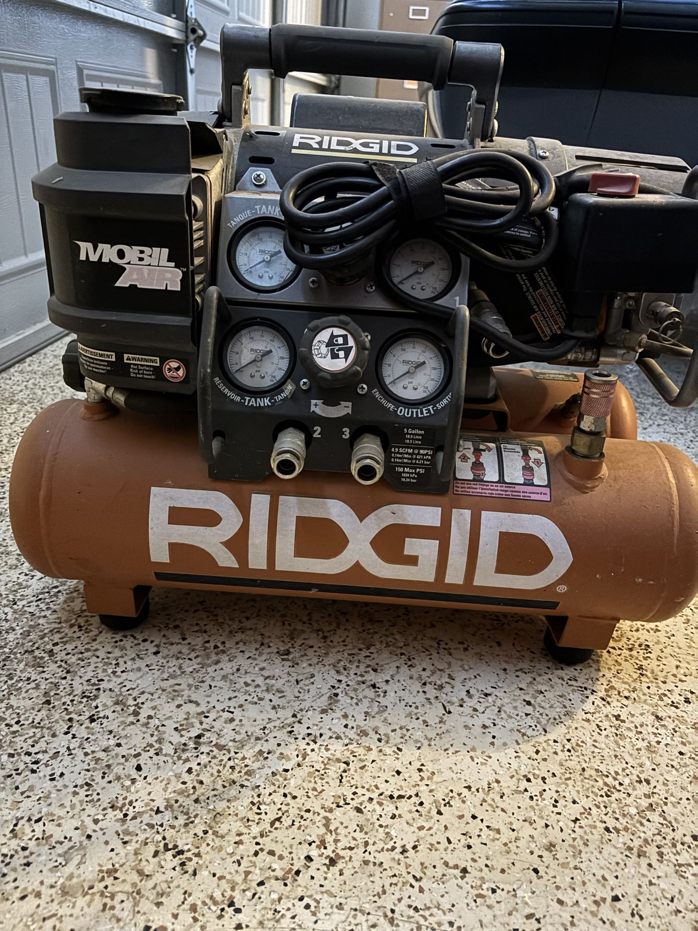 RIDGID Tri-stack 5-gallon Air Compressor