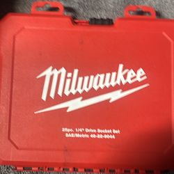 Brand new Milwaukee quarter inch drive socket set