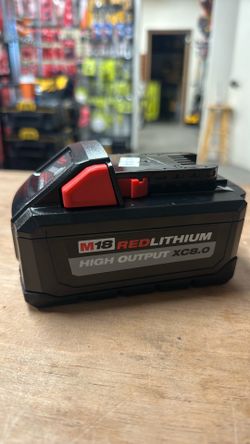 Milwaukee M18 18V Lithium-Ion RED LITHIUM 8.0 Ah Battery