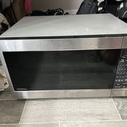 Panasonic Microwave 1250 Watts