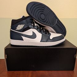 Air Jordan 1 Armory Navy