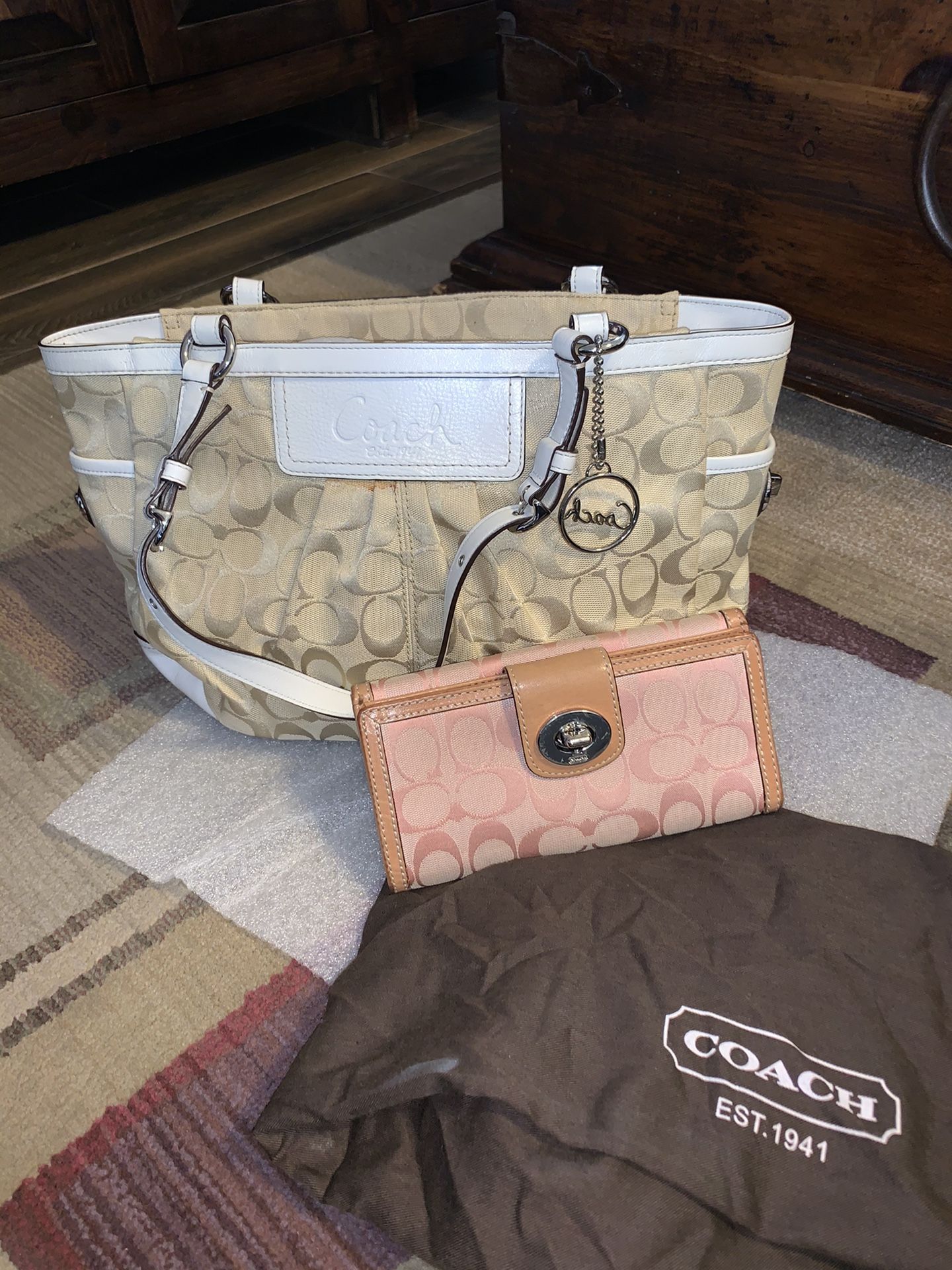 Coach Purse And Wallet Set