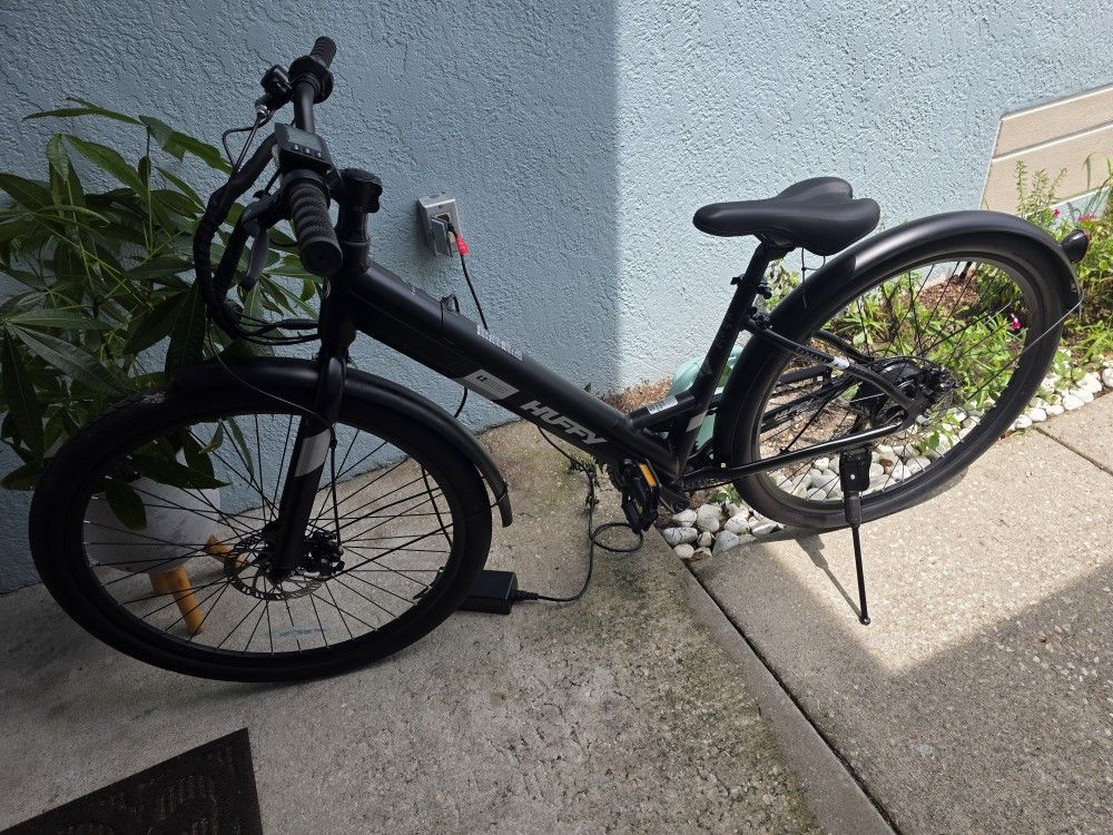 New Huffy Candence 36V Class 2Electric Bike