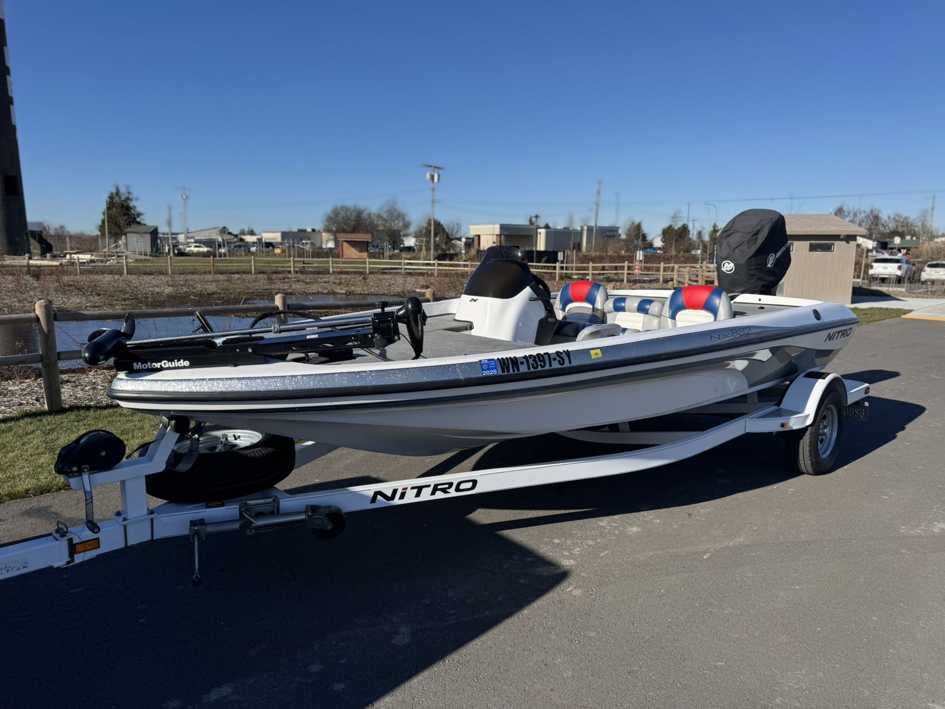 Nitro Bass Boat NX882