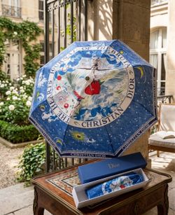 Umbrella New in box limited edition Amazing