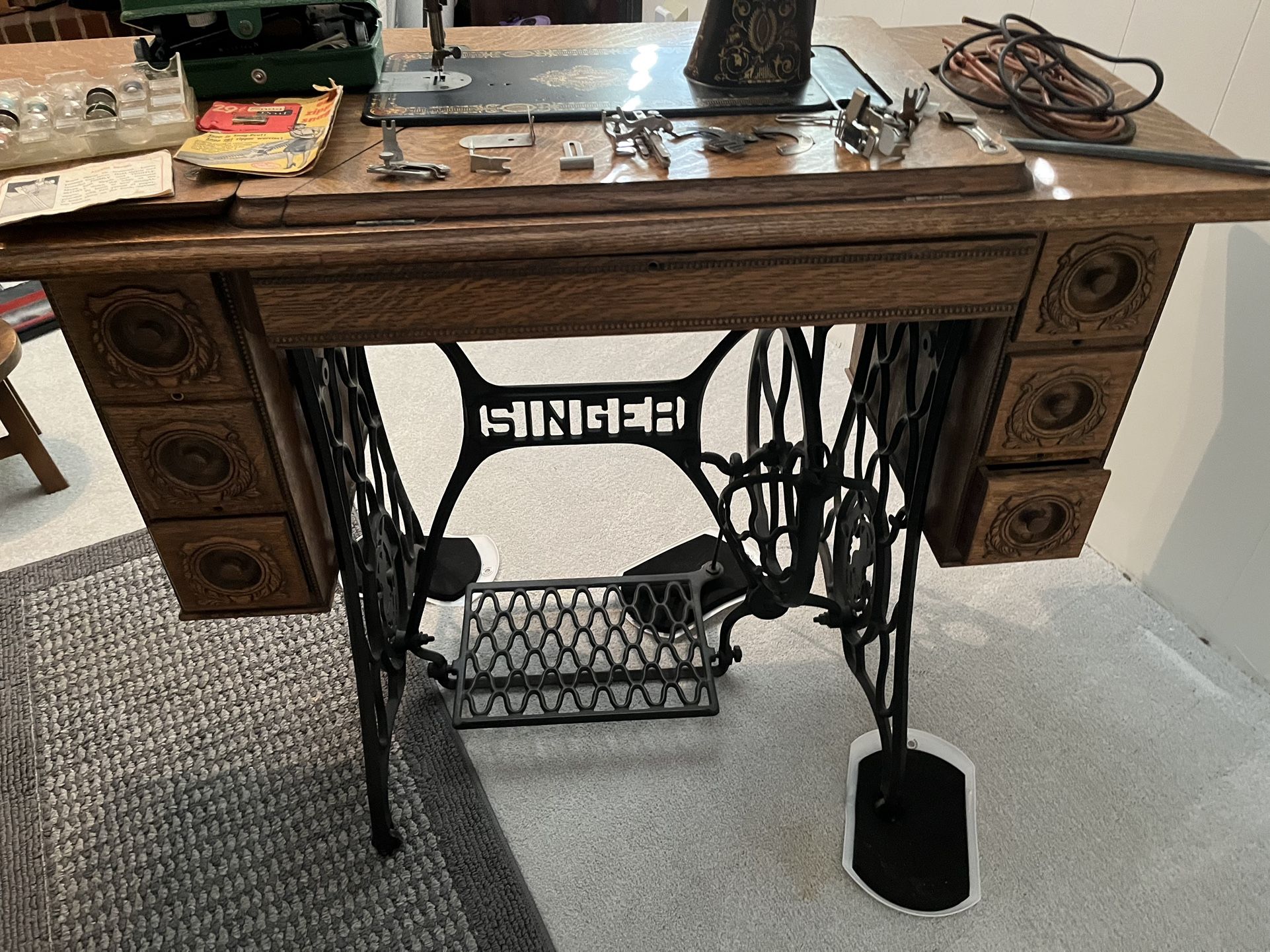 Singer Sewing Machine Model 127