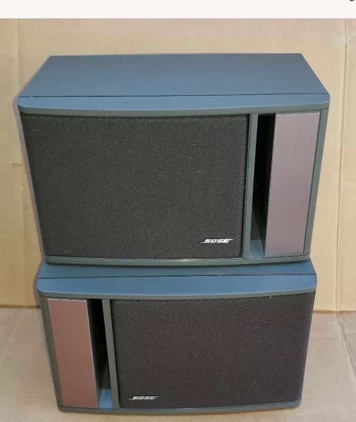 Bose 141 bookshelf speakers