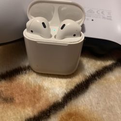 AirPods