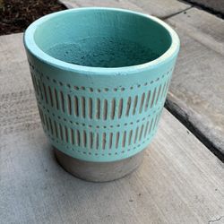 Ceramic Medium Sized Planter Pot 