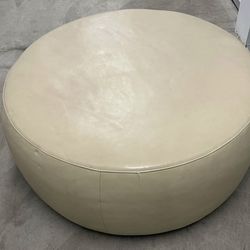 36 diam 16h Round Ottoman Leather Pesaro ivory