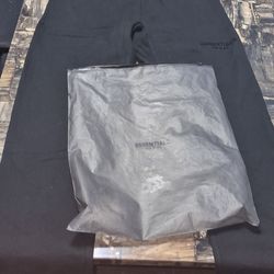 Essentials sweats size:S