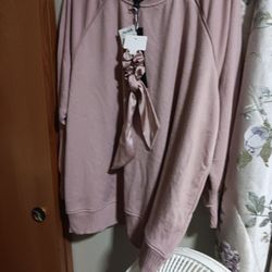Brand New Women Sweatshirt Size 1x