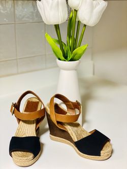 Tory Burch wedge sandals / fair good conditions