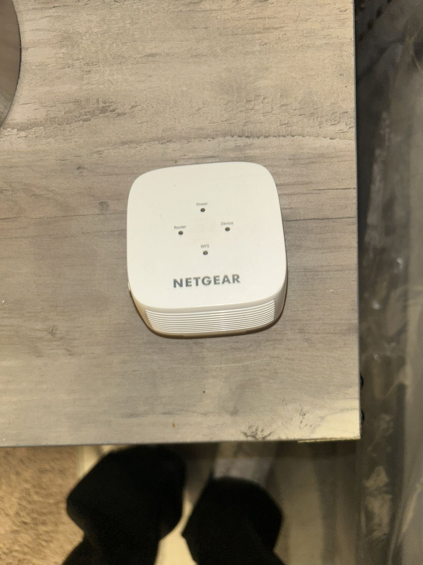 NETGEAR WiFi Extender 