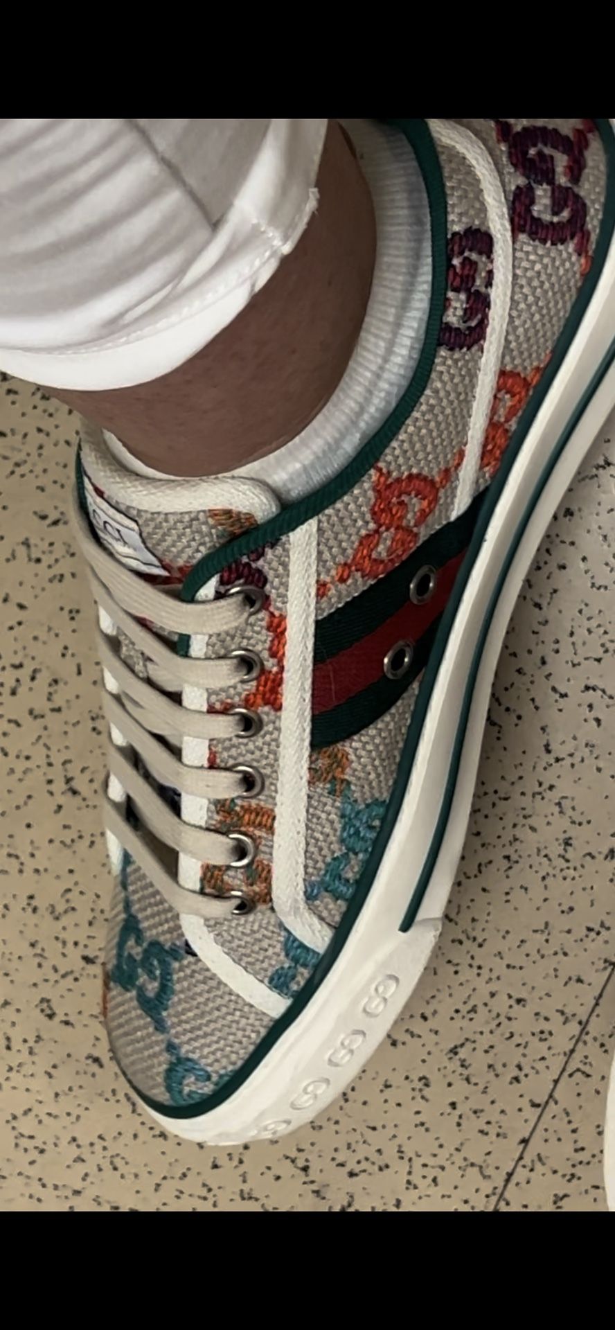 Women Gucci Sneakers