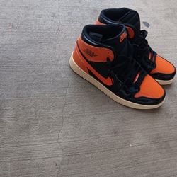 size 12 Air Jordan 1 Retro High OG 'Shattere