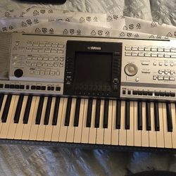 Yamaha Psr  3000 Keyboard 