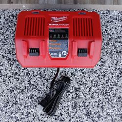 RAPID CHARGER MILWAUKEE