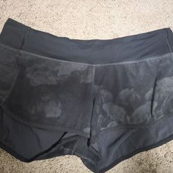 Lululemon Hotty Hot Shorts