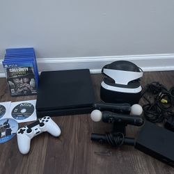 PlayStation 4 + PSVR Bundle + Games 