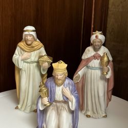 Vintage Home interiors porcelain figurines - wiseman set