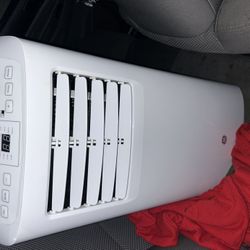 Brand new portable air conditioner