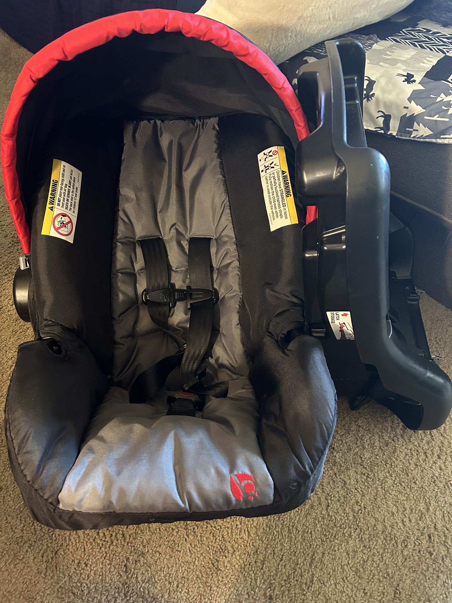Babytrend Car seat And Base