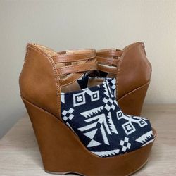Women’s Tribal Wedge Heels - Size 7.5
