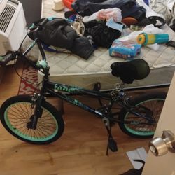 BMX FADAE BIKE NEED ALL 4 NEW BRAKES USED GOOD RIDES WELL