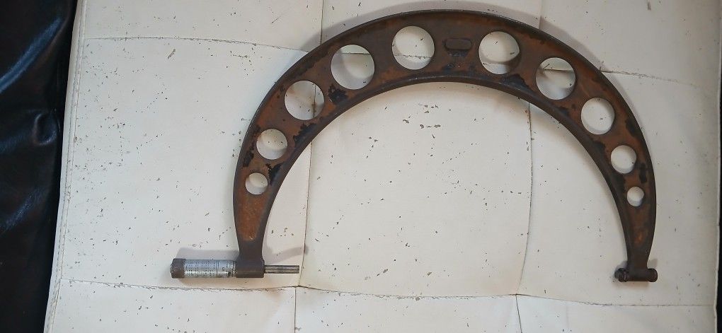 Antique Starrett No 224 Micrometer