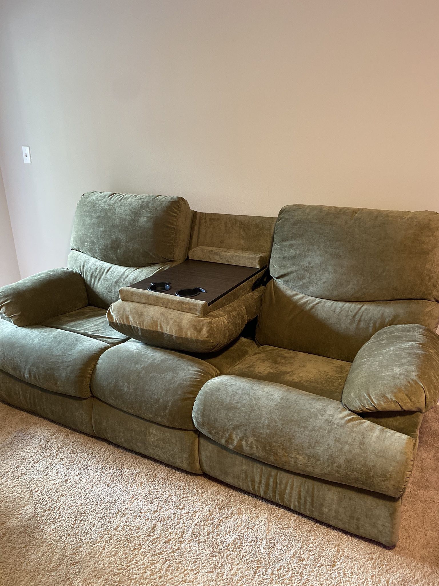 Reclining Couch Need Gone ASAP