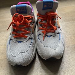 New Balance Figs Size 9.5