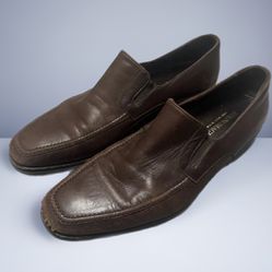BRUNO MAGLI Raging Brown Men Made In Italy Dress Shoe Italy  Size 8 MSRP $395  Overall good condition lightly worn still has a lot of life left in the