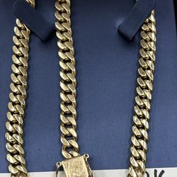10kt Chain + Bracelet 