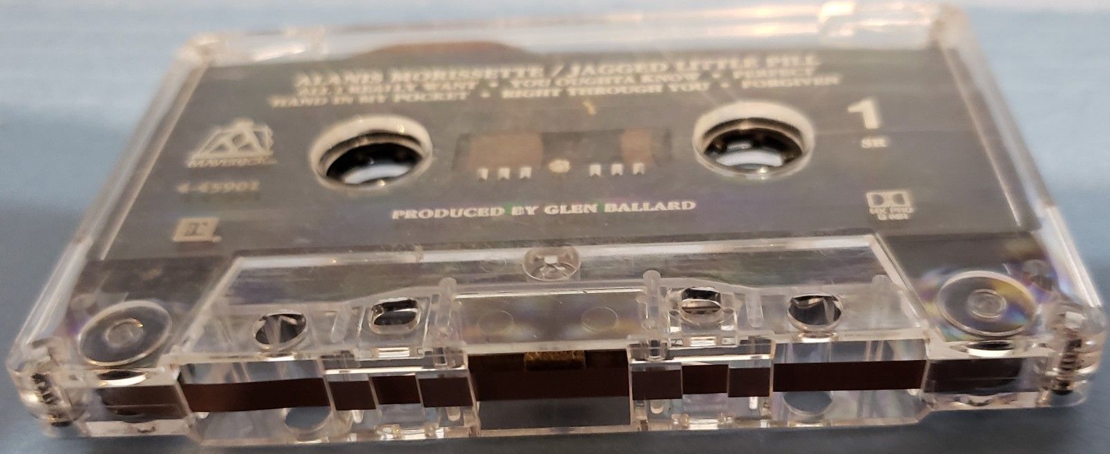 VINTAGE COLLECTABLE MUSIC CASSETTE TAPE ALANIS MORISSETTE JAGGED LITTLE PILL