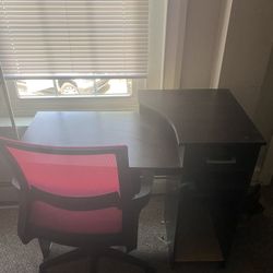 Preassembled Wooden desk