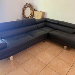 Sectional Sofa 