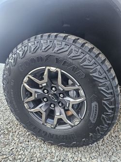 4 Tires With Wheels