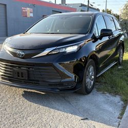 2022 Toyota Sienna