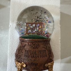 Taylor Swift The Eras Tour Acoustic Piano Snow Globe