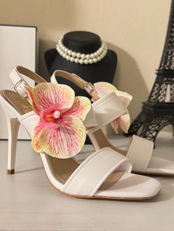 White Strappy Heeled Sandals with Flower Detail