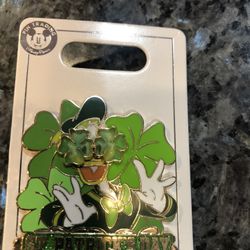 Collectible Disney Parks Trading Pin Limited Edition 3000. Donald Duck St Patricks day Pin.  Brand New 