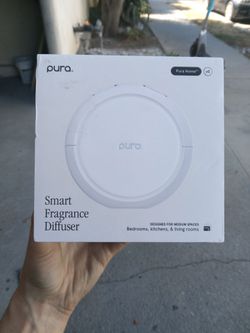 PURA v5 Smart Fragrance Diffuser NEW IN BOX