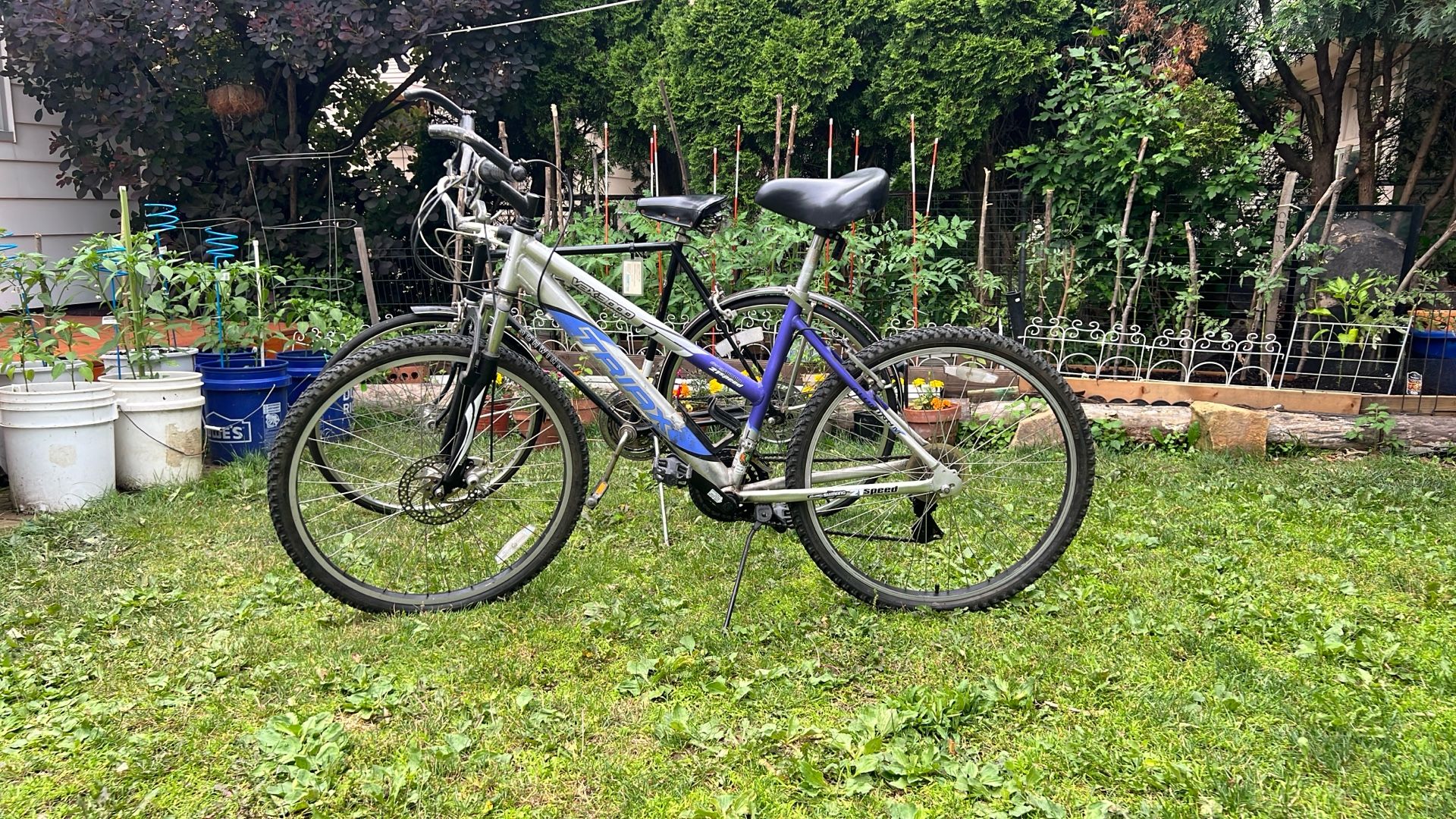 Equippee2 With SHIMANO 21 Speed Vax 3000 Aluminum