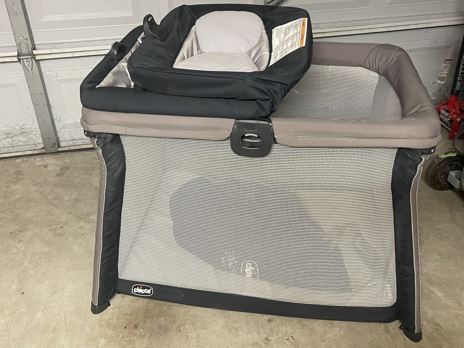 Baby Foldable Baby Playard with Changing Table 