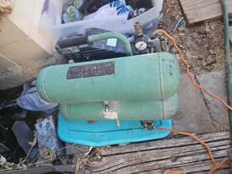 Hitachi compressor