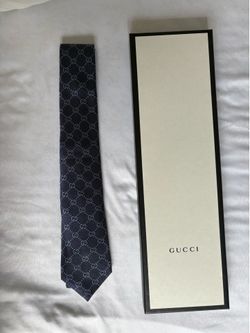 Authentic and beautiful Gucci tie